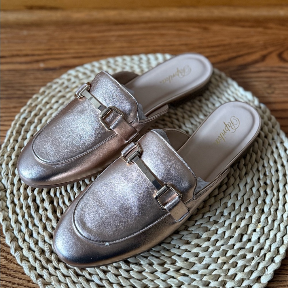 Paprika Rose Gold Flat Slip-On Loafers US8/ US9
New